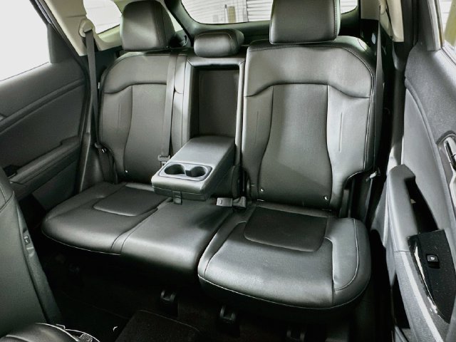 Used 2025 Kia Sportage EX FWD image 11
