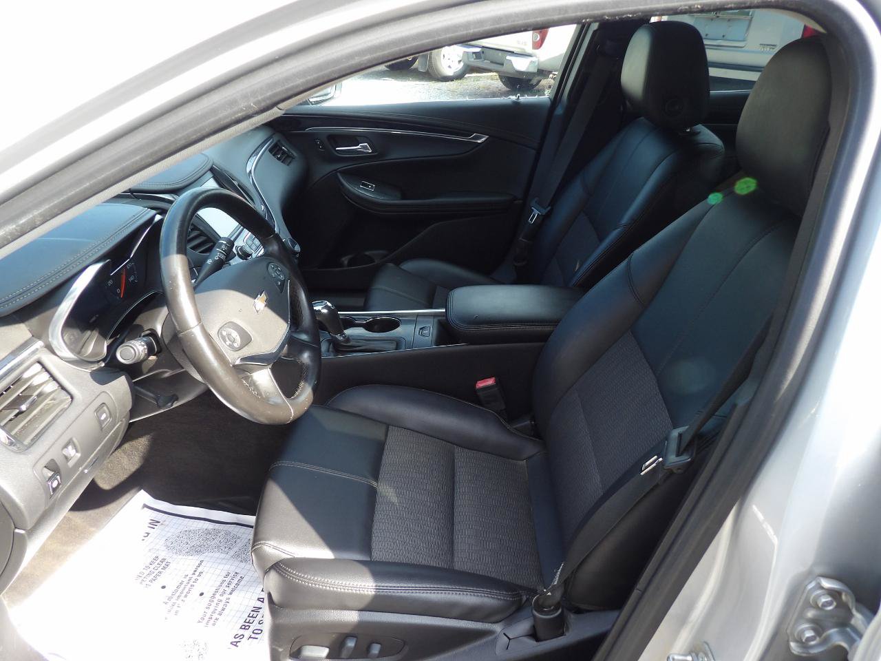 Used 2018 Chevrolet Impala LT FWD image 11