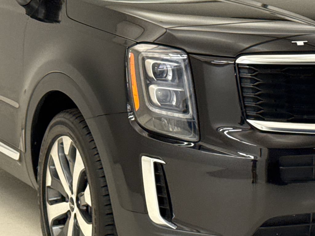 Used 2022 Kia Telluride EX w/ EX Premium Package FWD image 5