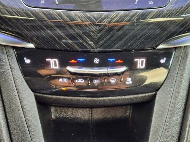 Used 2022 Cadillac XT6 Premium Luxury AWD/4WD image 17