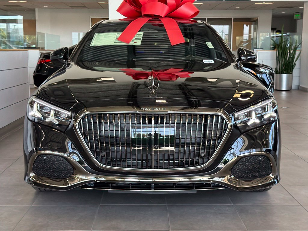 New 2027 Mercedes-Benz Maybach S 680 4MATIC image 3