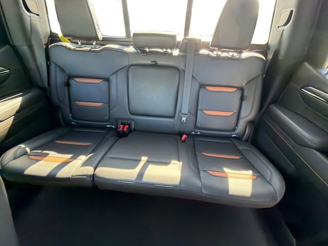 Used 2023 GMC Sierra 1500 AT4 w/ AT4 Premium Package AWD/4WD image 15