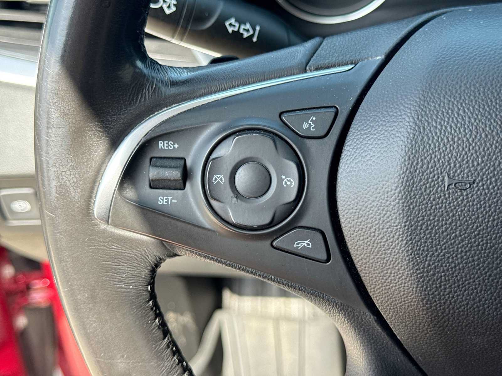 Used 2020 Buick Enclave Essence w/ LPO, Floor Liner Package FWD image 22