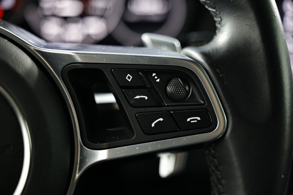 Certified 2020 Porsche Cayenne image 33