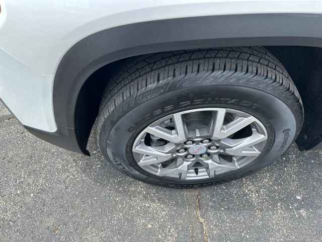 Used 2021 GMC Acadia SLT w/ Technology Package AWD/4WD image 11