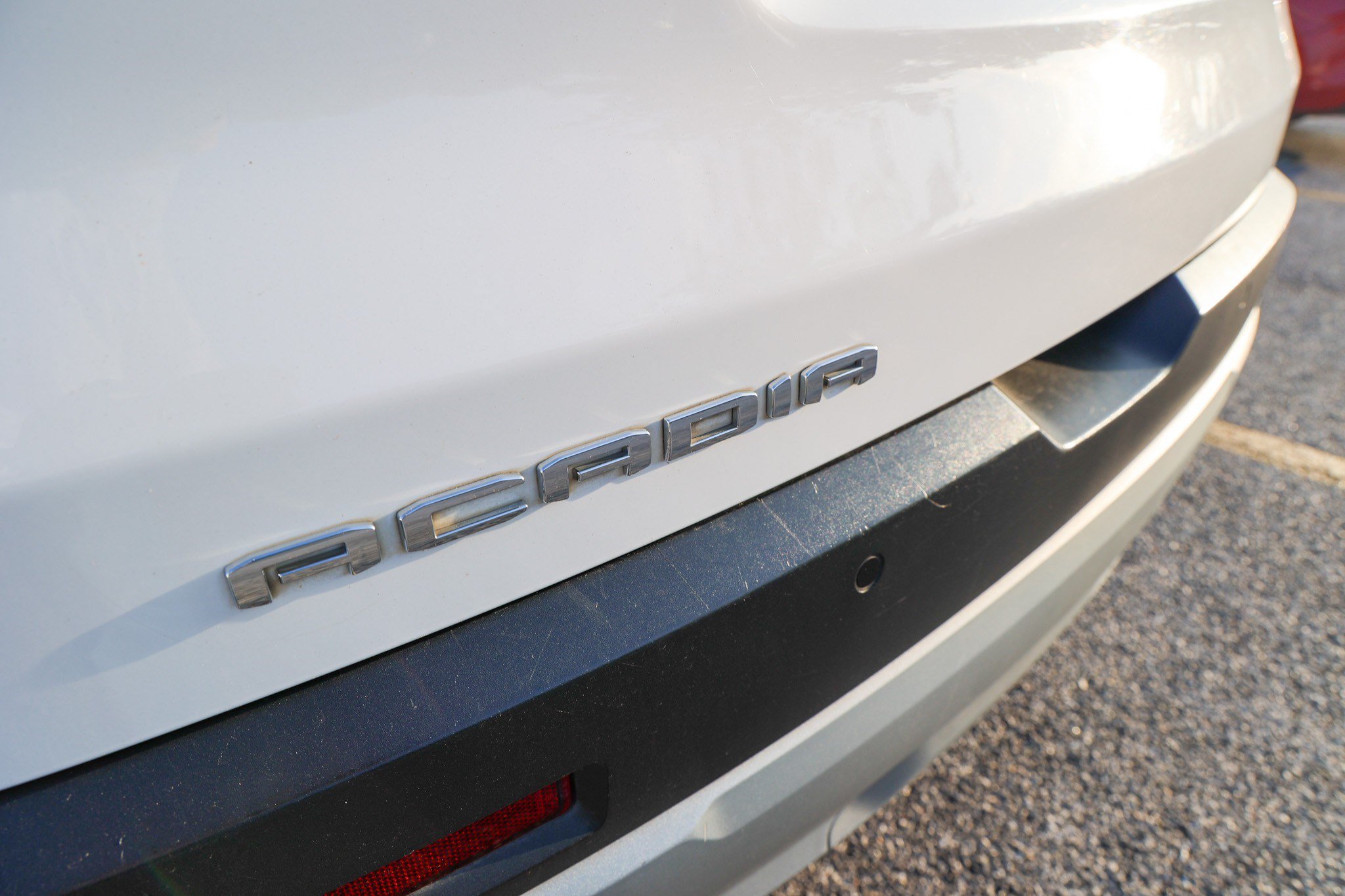 Used 2020 GMC Acadia SLT FWD image 10