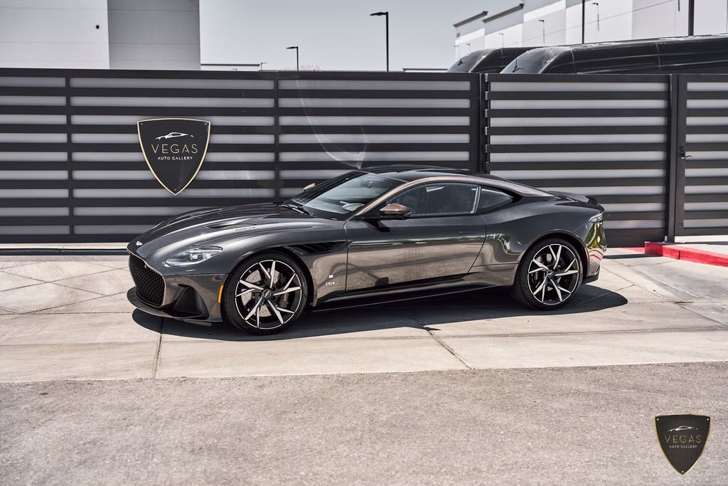 Used 2021 Aston Martin DBS Superleggera RWD image 5