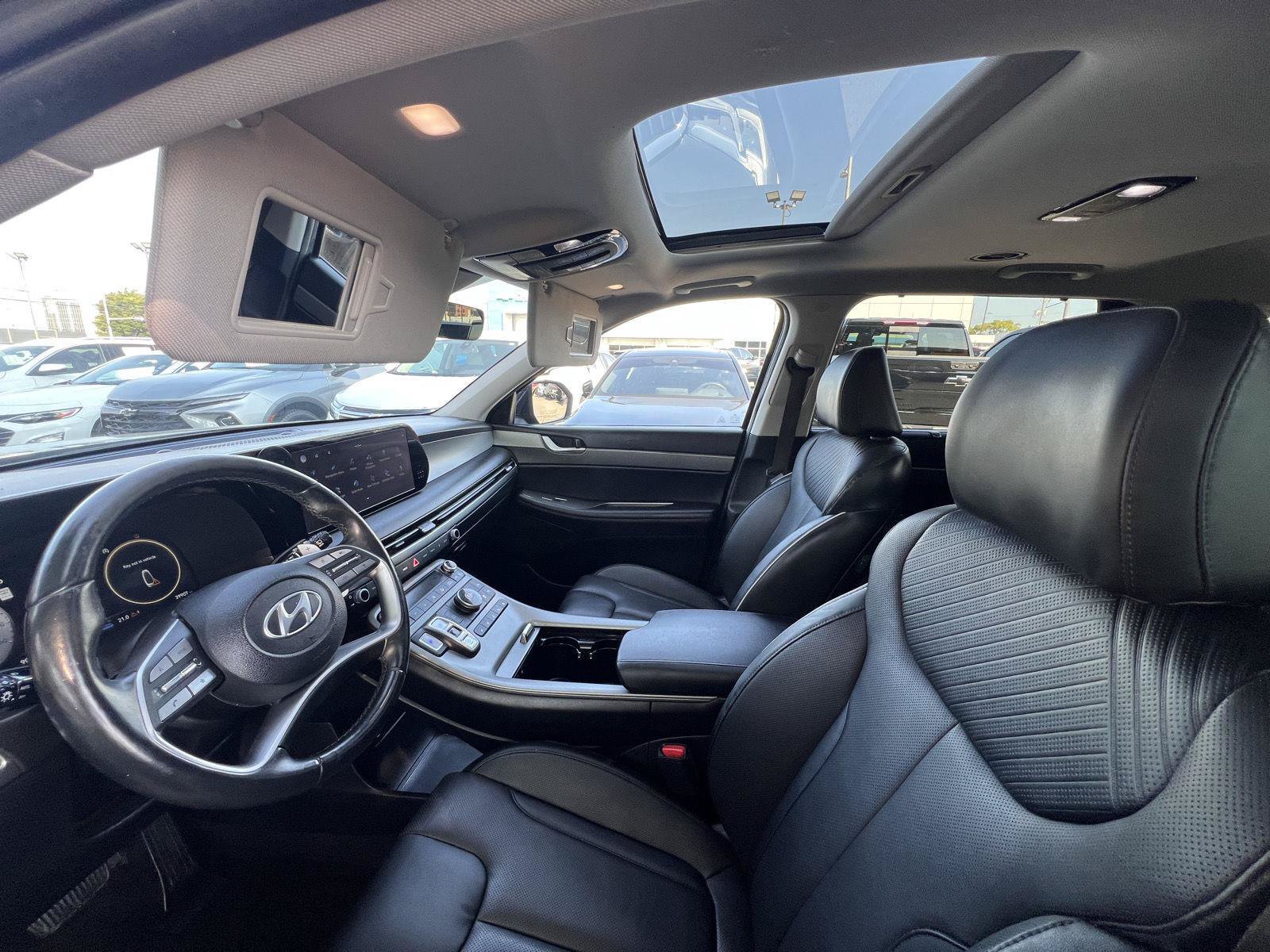 Used 2024 Hyundai Palisade SEL FWD image 13