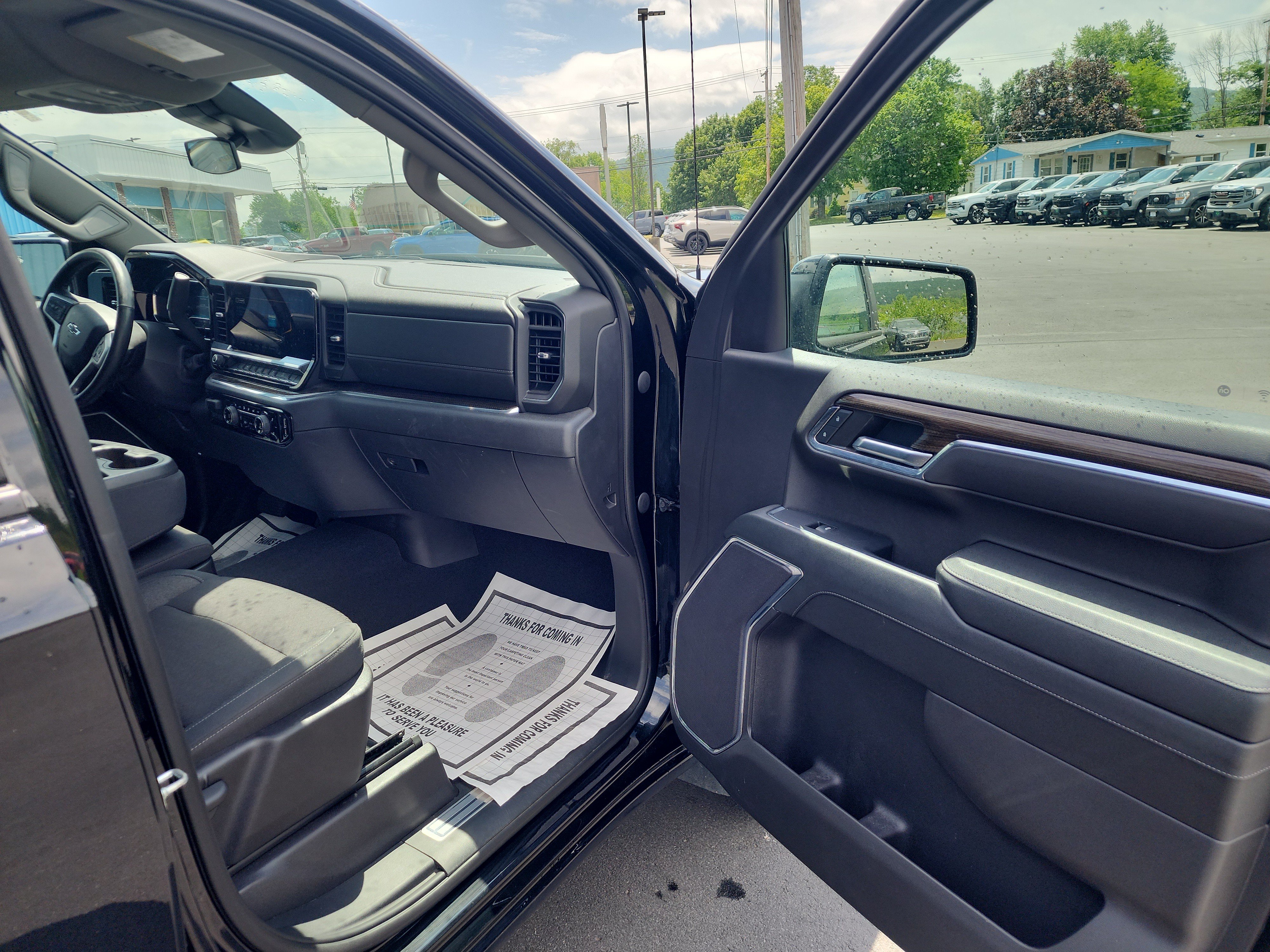 Certified 2023 Chevrolet Silverado 1500 RST AWD/4WD image 31