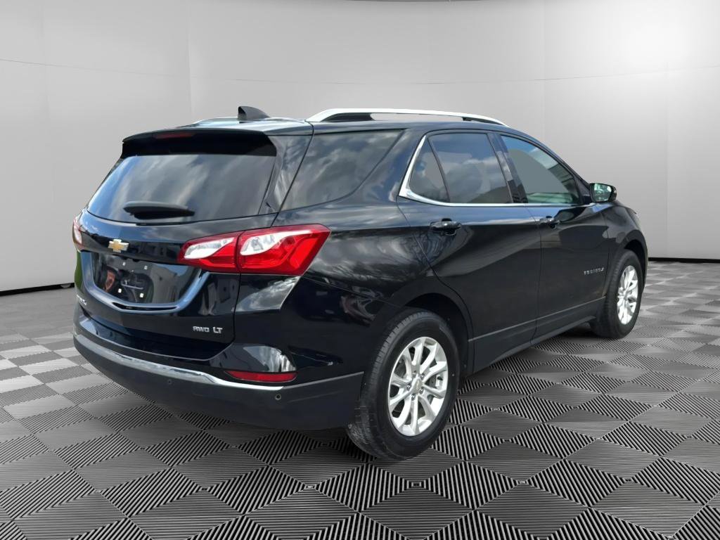 Used 2018 Chevrolet Equinox LT w/ Sun & Infotainment Package image 4