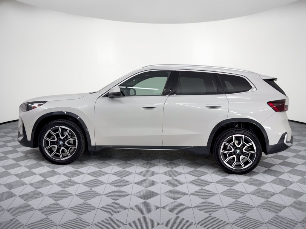 Certified 2026 BMW X1 xDrive28i w/ Technology Package AWD/4WD image 2