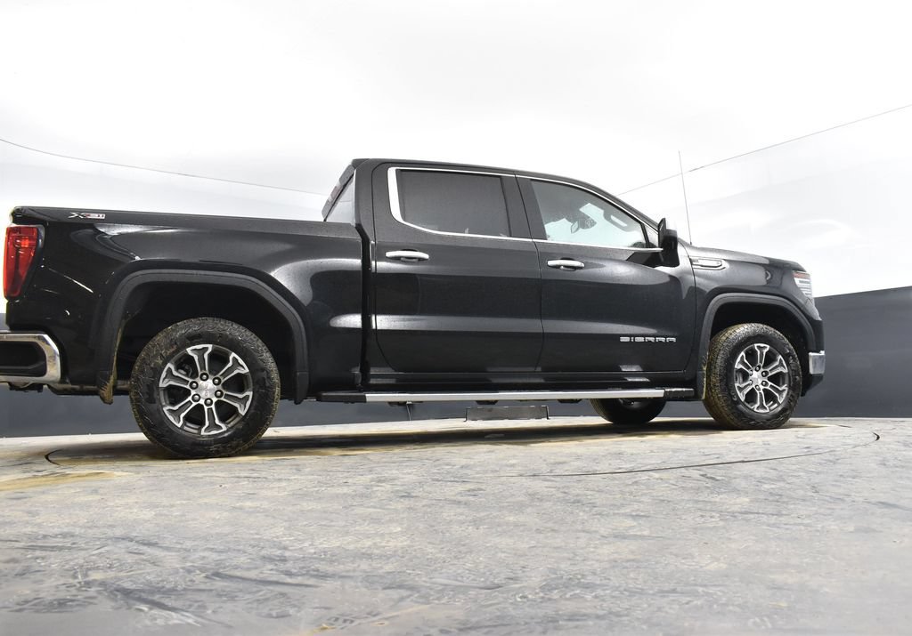 Used 2024 GMC Sierra 1500 SLT w/ X31 Off-Road Package AWD/4WD image 48