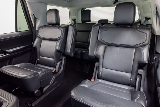 Used 2025 Ford Expedition Platinum AWD/4WD image 28