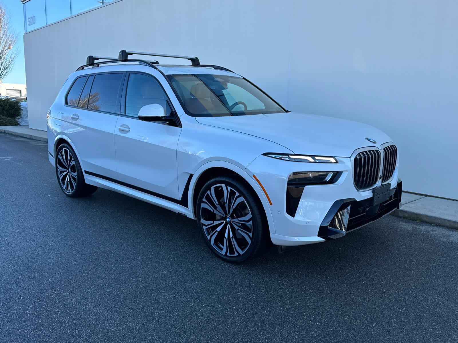 Certified 2023 BMW X7 xDrive40i w/ M Sport Package image 2