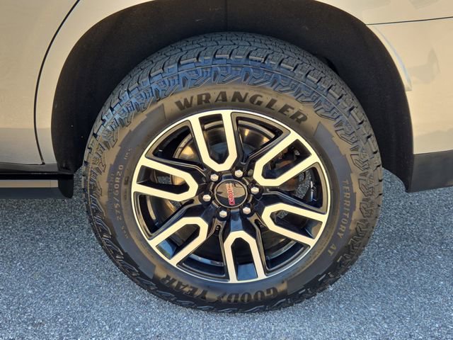 Certified 2023 GMC Yukon AT4 w/ Technology Package image 8