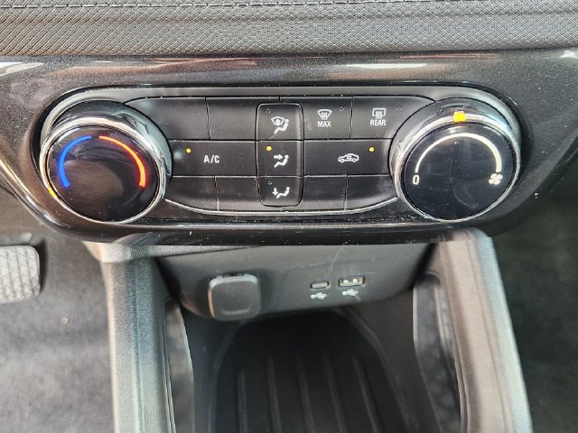 Used 2025 Chevrolet TrailBlazer LT FWD image 18