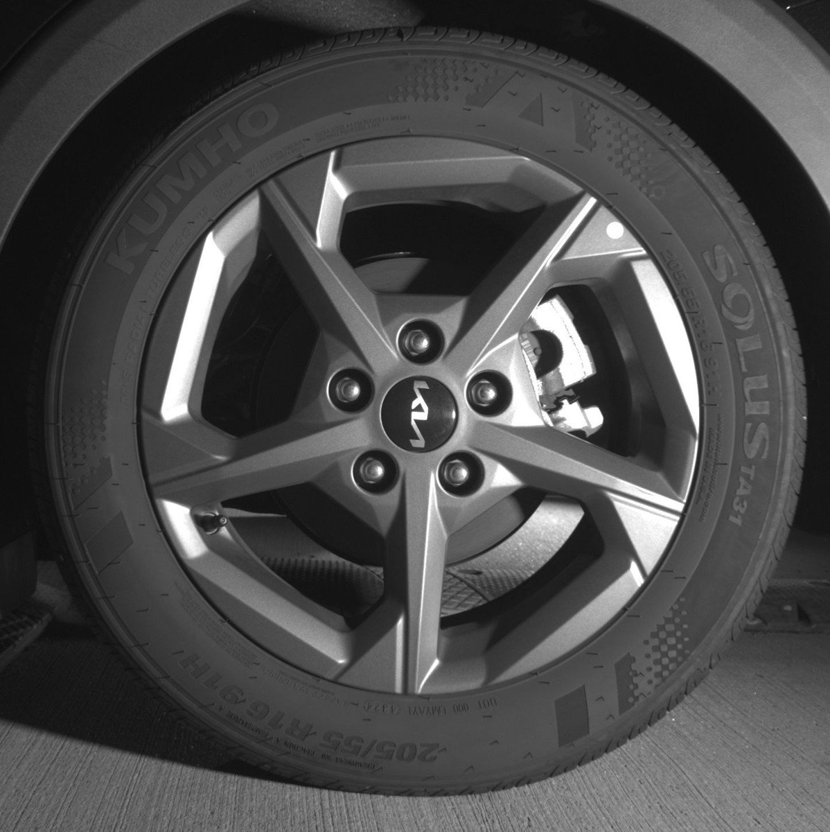 Used 2025 Kia K4 LXS image 14