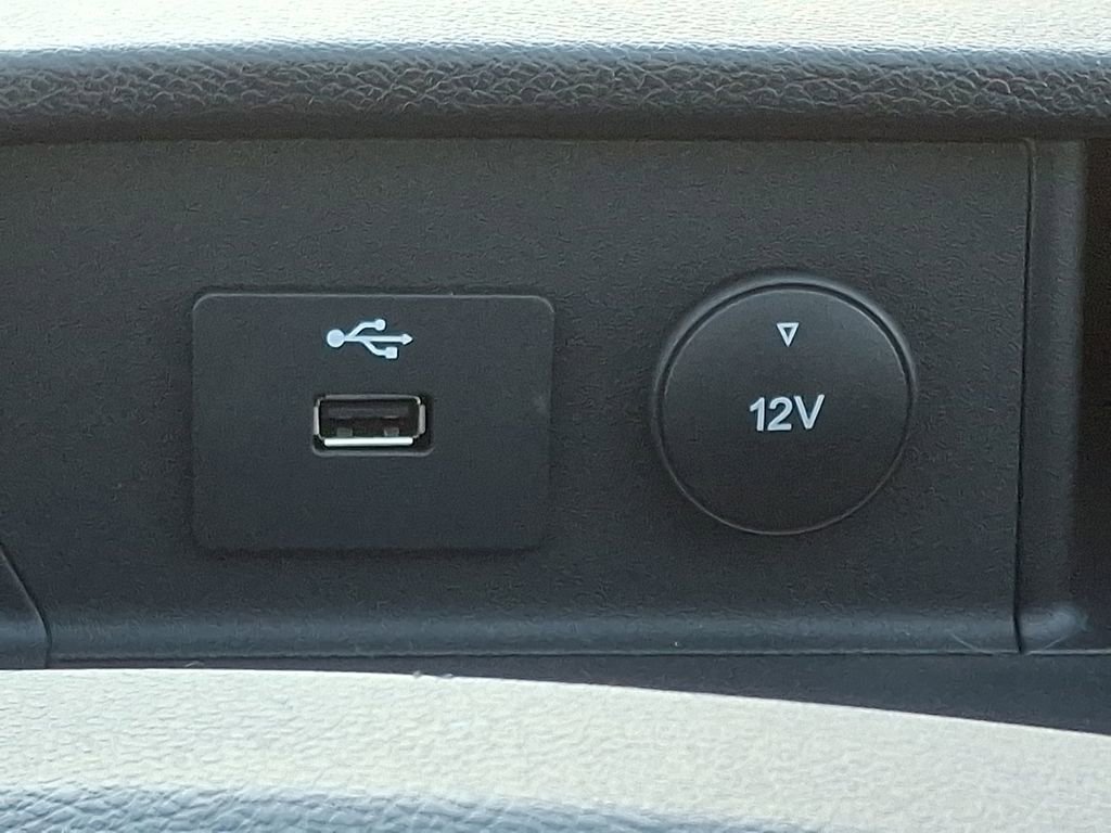 Certified 2025 Ford Transit 250 Low Roof image 26