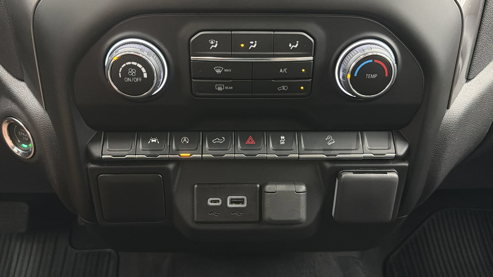 Used 2026 Chevrolet Silverado 1500 Custom Trail Boss w/ LPO, Dark Essentials Package AWD/4WD image 24