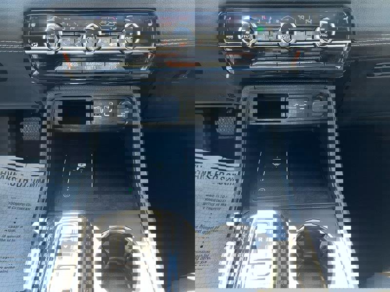 Used 2024 Honda Pilot Touring image 20