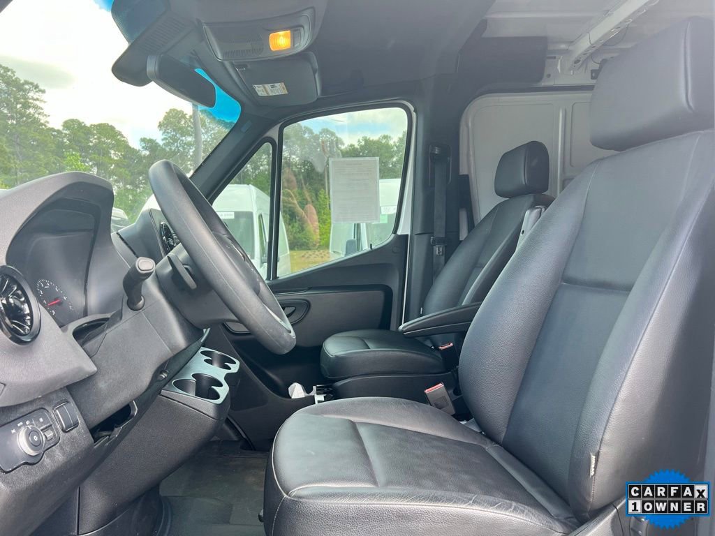 Used 2023 Mercedes-Benz Sprinter 144 Cargo image 22
