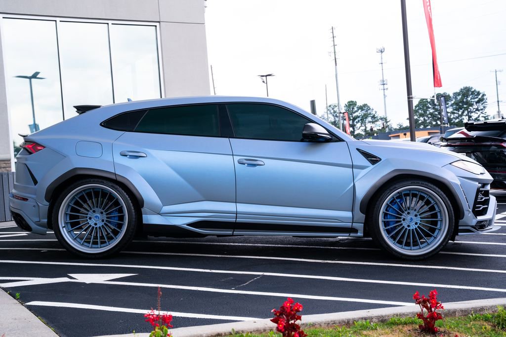Used 2022 Lamborghini Urus AWD/4WD image 12