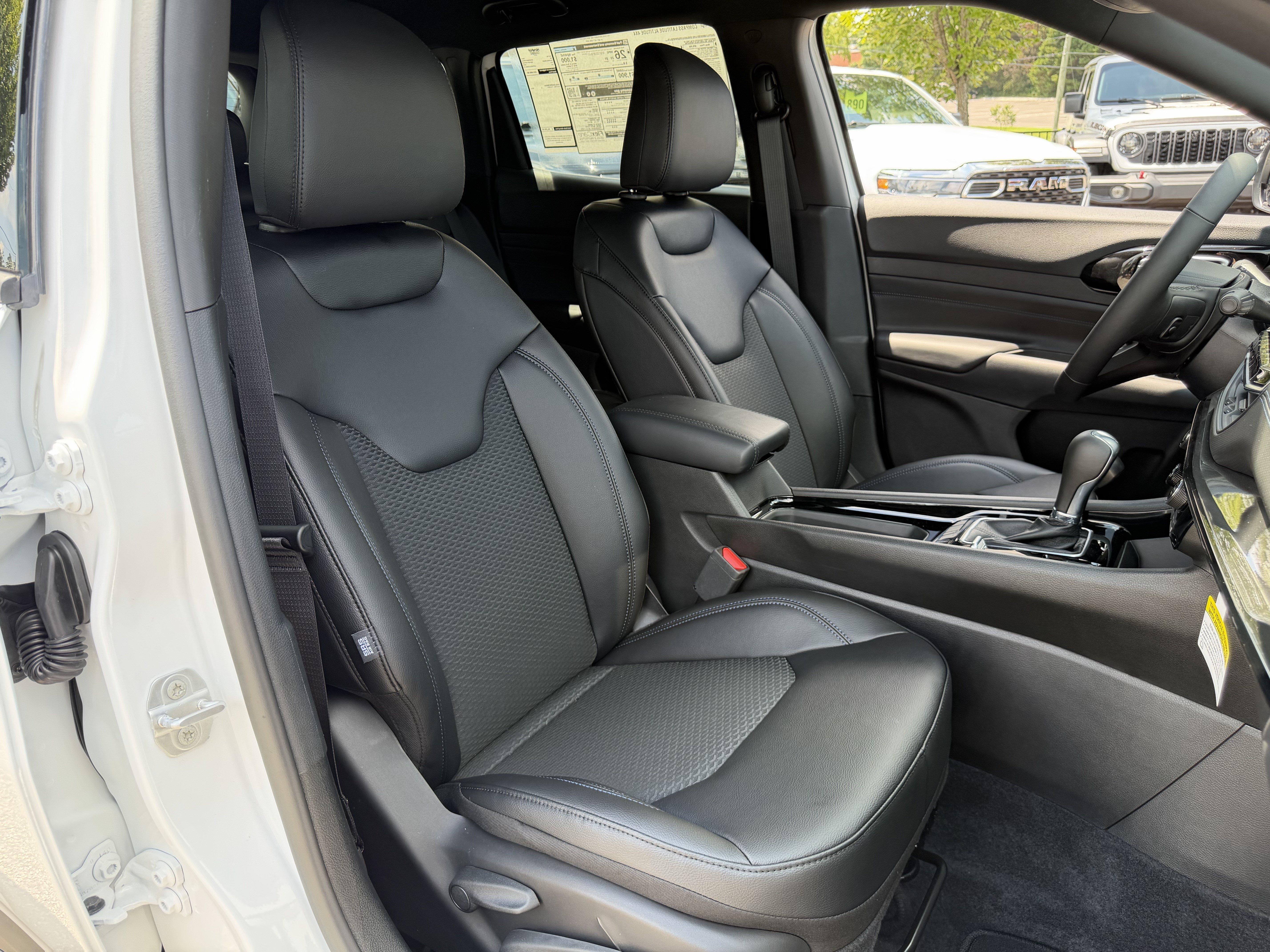 New 2026 Jeep Compass Latitude AWD/4WD image 34