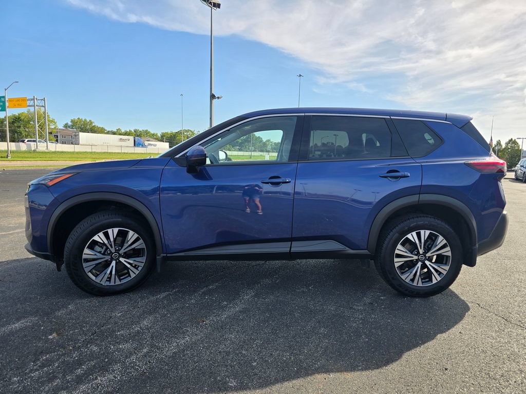 Used 2021 Nissan Rogue SV AWD/4WD image 12