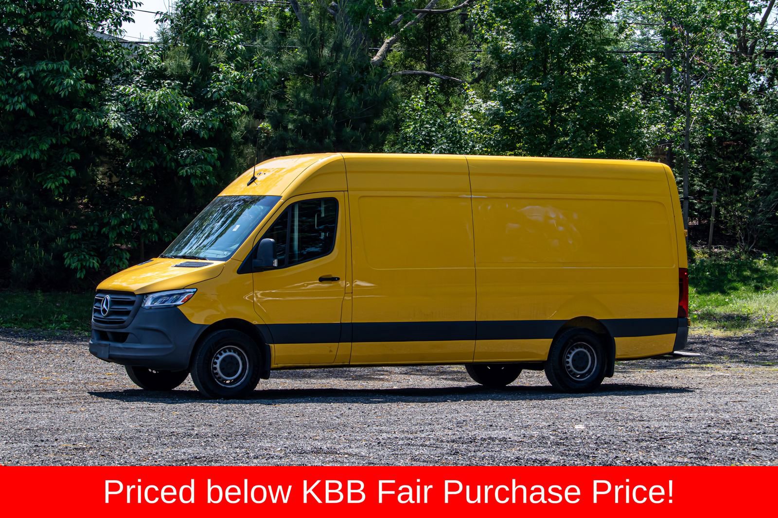 Used 2021 Mercedes-Benz Sprinter 2500 image 3