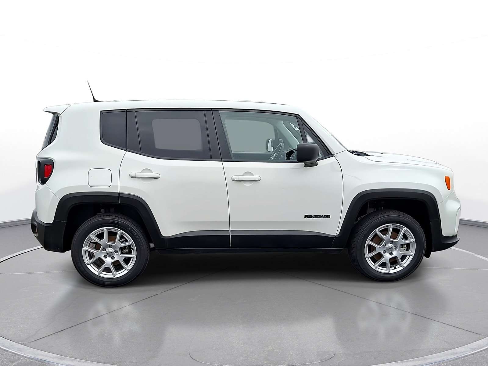 Used 2023 Jeep Renegade Latitude AWD/4WD image 9