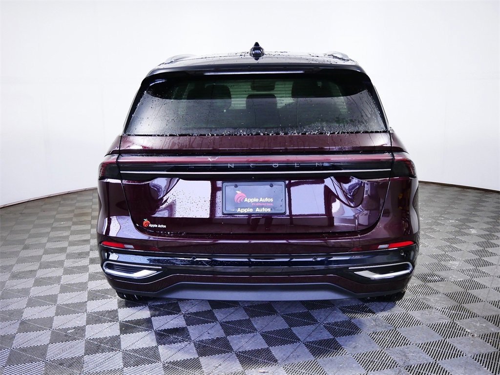 Certified 2024 Lincoln Nautilus Reserve w/ Equipment Group 202A image 9