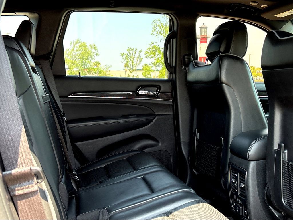 Used 2021 Jeep Grand Cherokee Overland AWD/4WD image 8