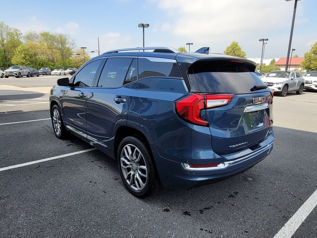 Used 2024 GMC Terrain Denali w/ Denali Premium Package image 7