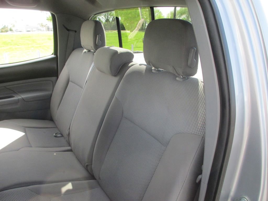Used 2014 Toyota Tacoma 4x4 Double Cab w/ TRD Sport Package image 20