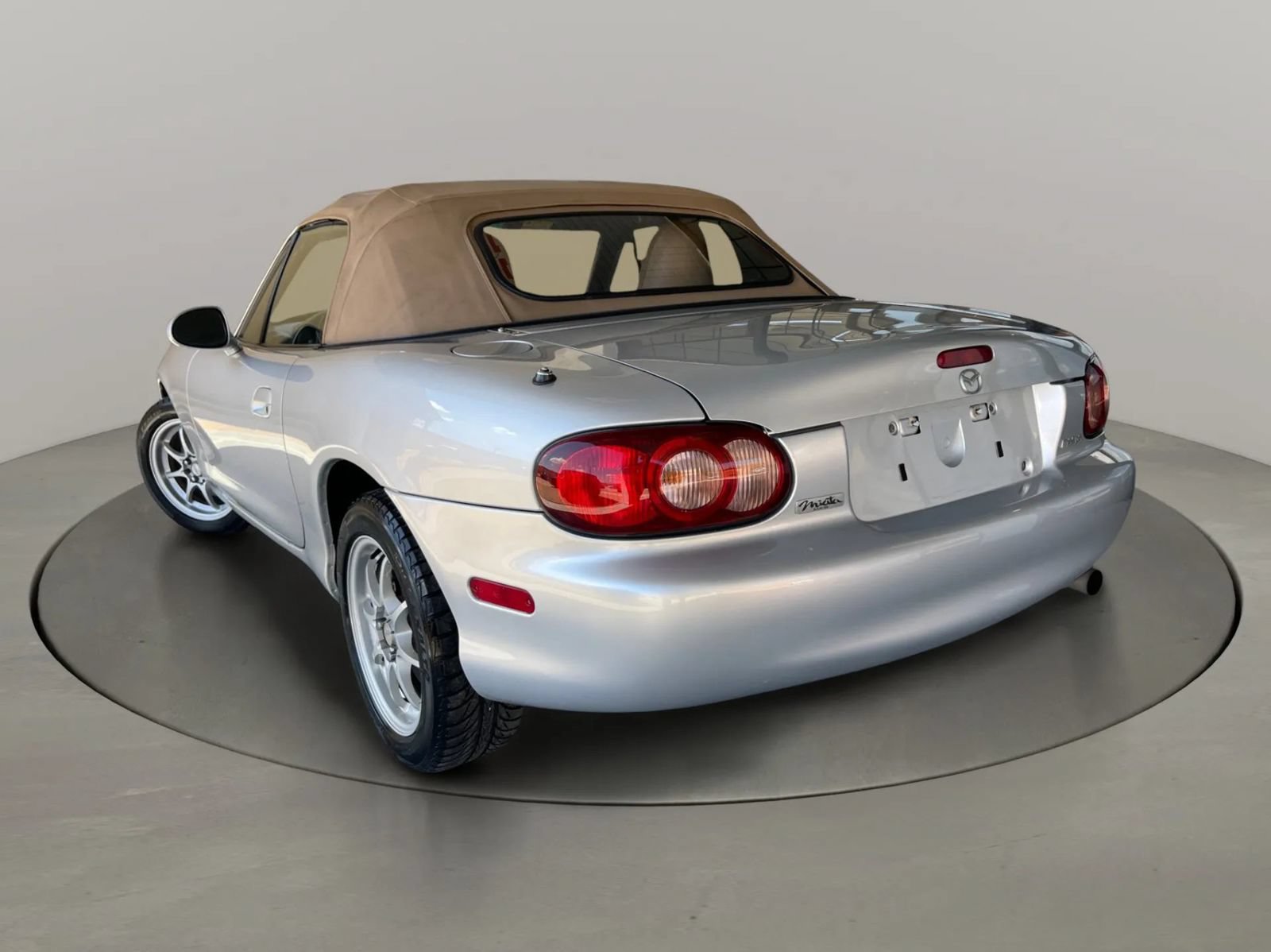 Used 2001 MAZDA MX-5 Miata LS RWD image 3