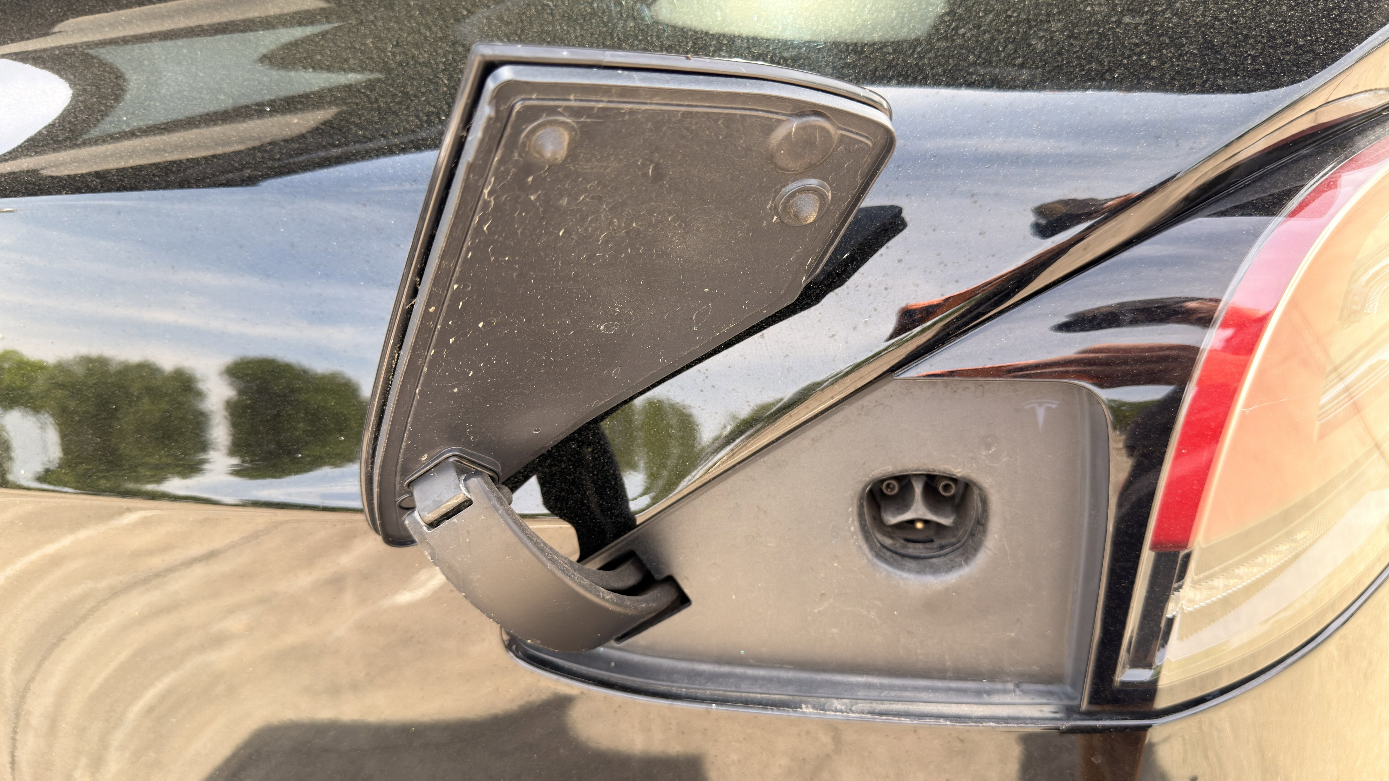 Used 2023 Tesla Model X image 20