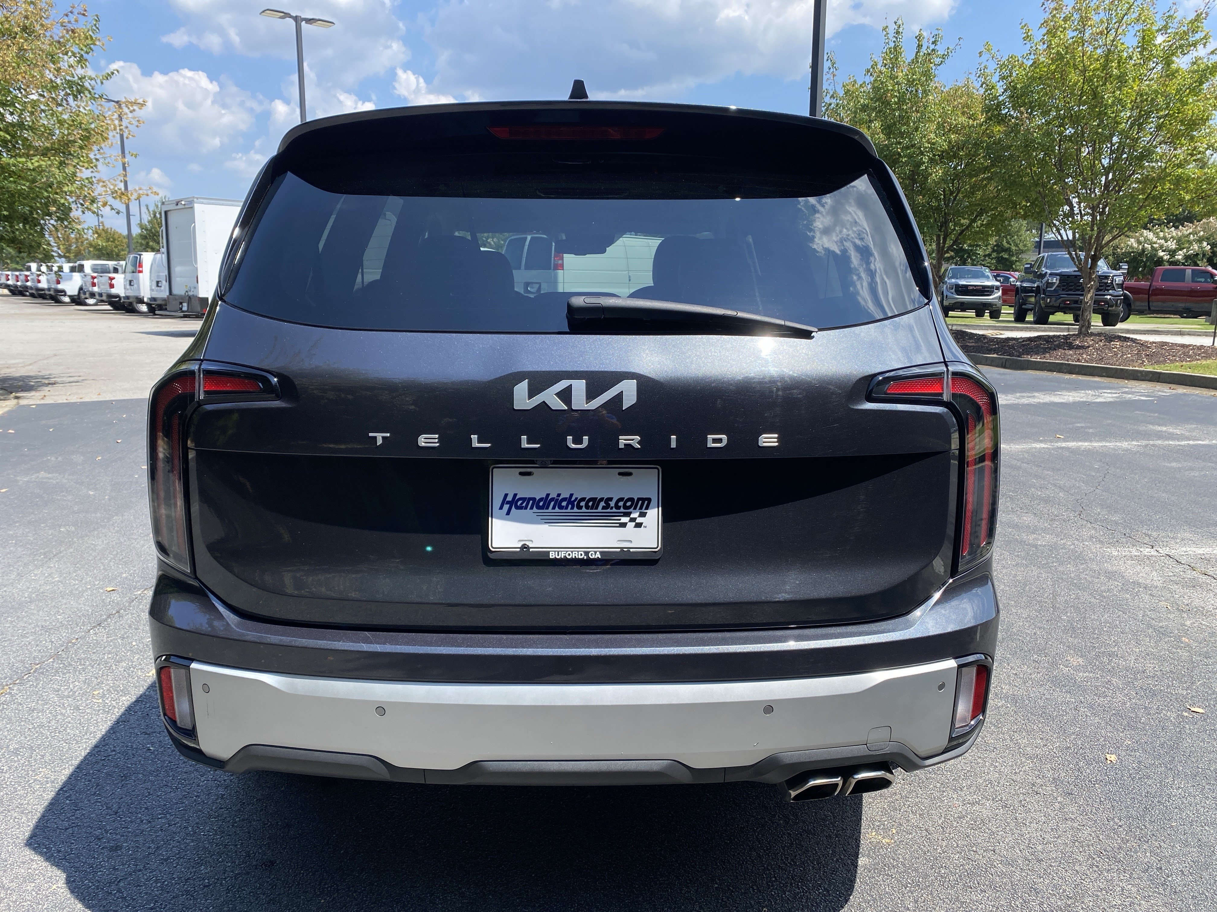 Used 2024 Kia Telluride EX w/ EX Captain's Chair Package FWD image 8