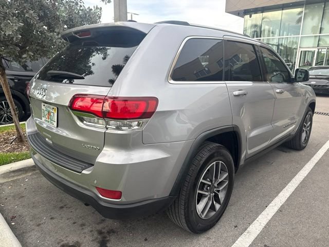 Used 2020 Jeep Grand Cherokee Laredo w/ 18" Wheel & 8.4" Radio Group RWD image 6