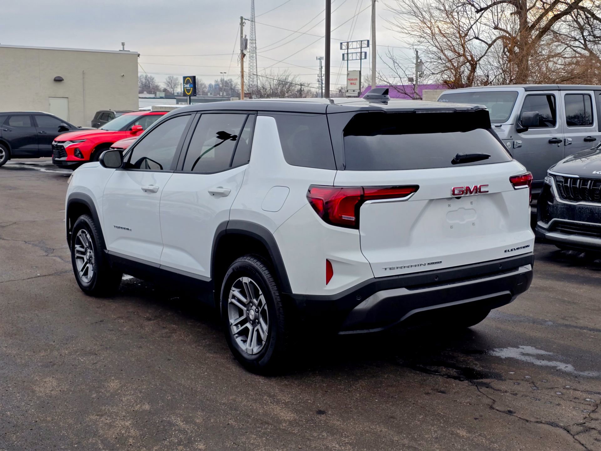 Used 2026 GMC Terrain Elevation image 15