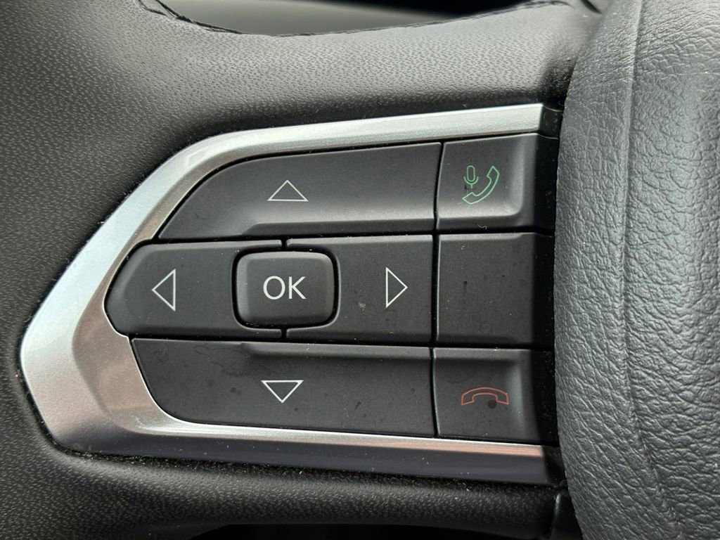 Used 2024 Jeep Compass Limited image 17