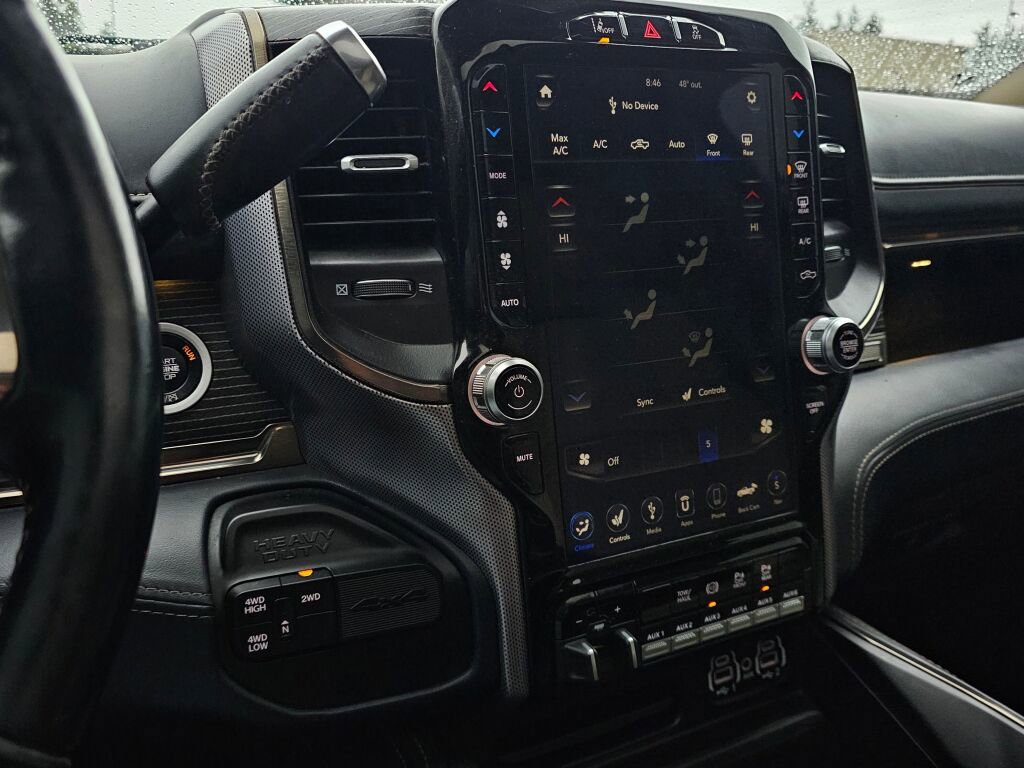 Used 2020 RAM 3500 Limited image 20