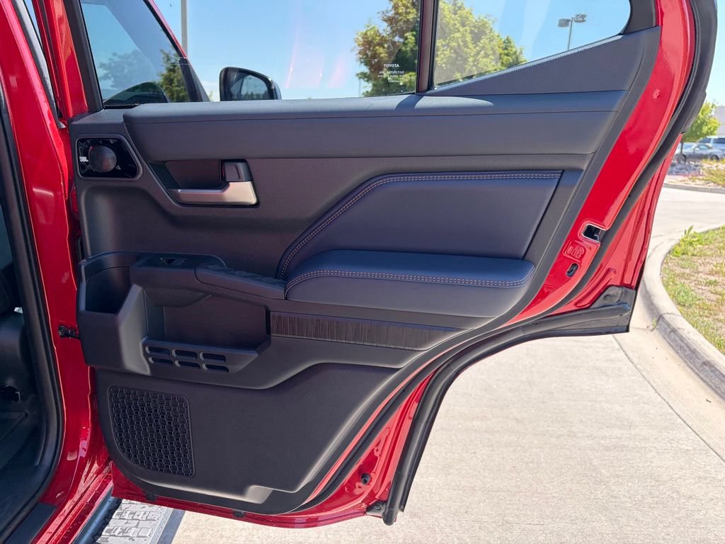 Used 2026 Toyota 4Runner Platinum AWD/4WD image 18