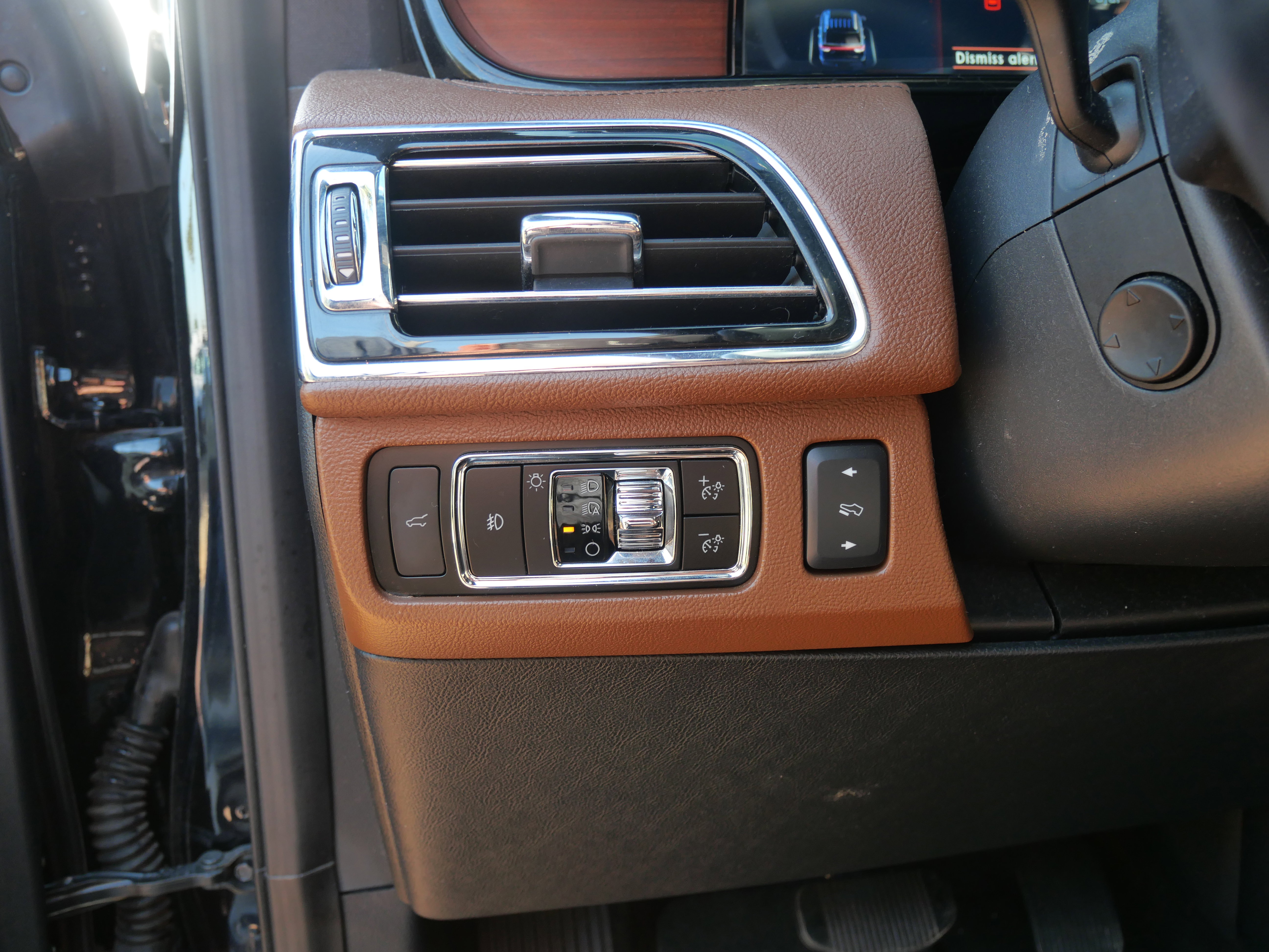 Used 2023 Lincoln Navigator Reserve w/ Monochromatic Package image 11