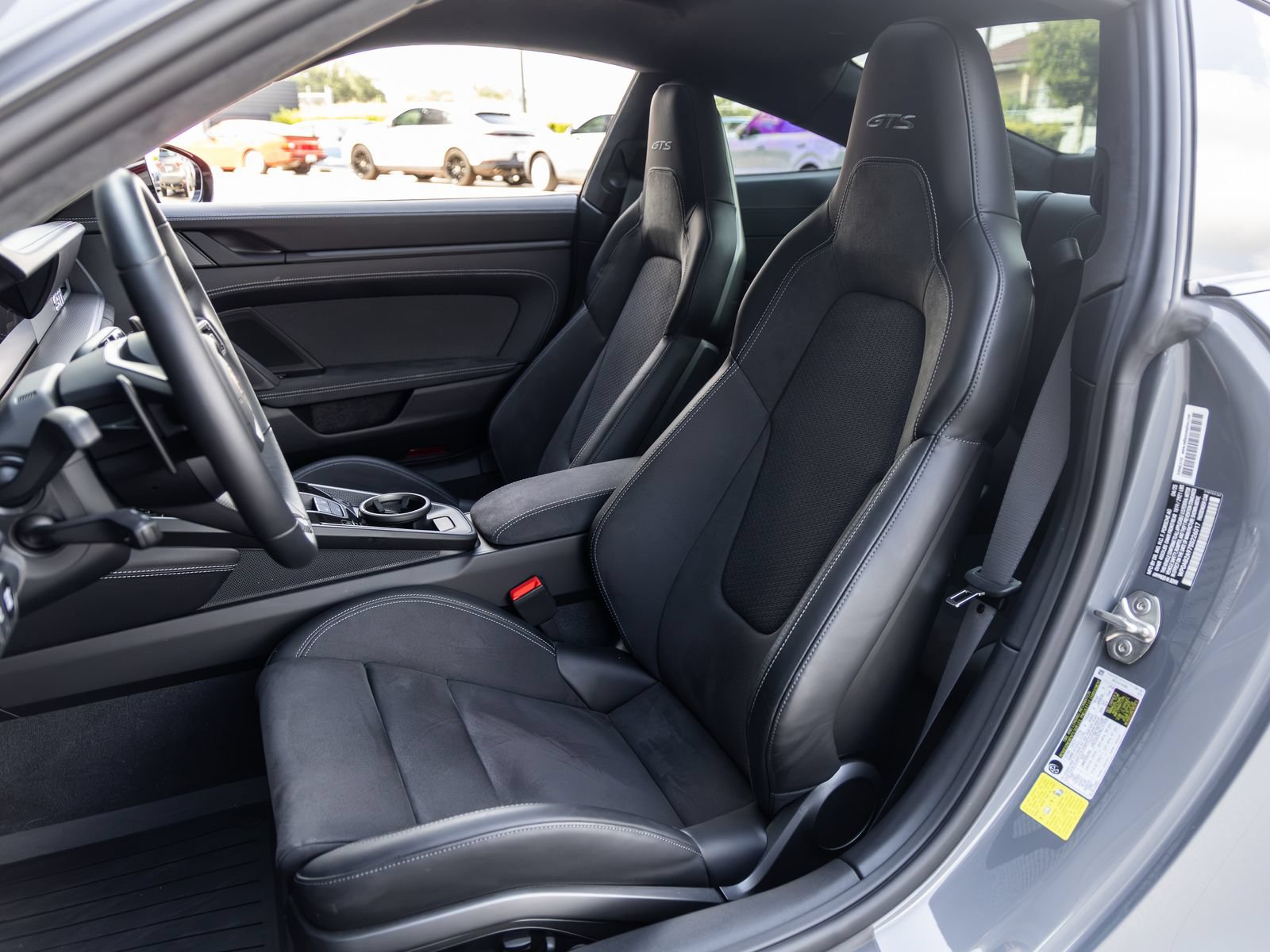 Certified 2025 Porsche 911 Carrera 4 GTS AWD/4WD image 5