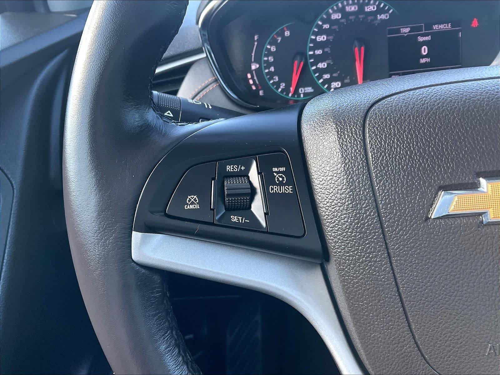 Used 2019 Chevrolet Trax LT w/ Sun & Sound Package image 22