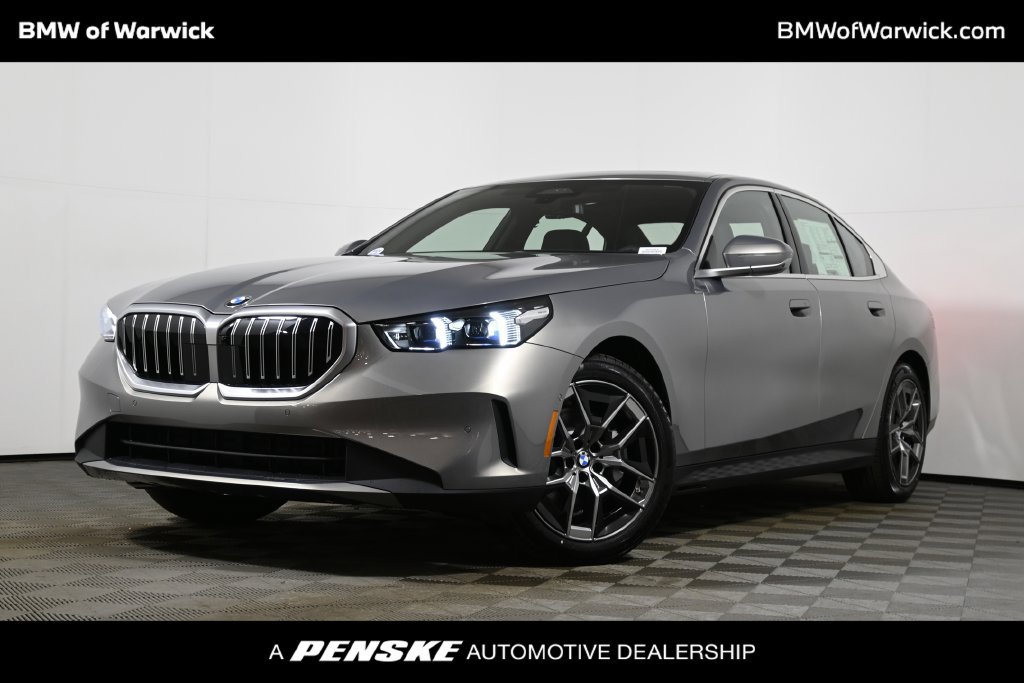 Used 2026 BMW 530i xDrive w/ Premium Package AWD/4WD image 1