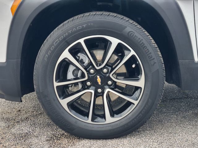 Used 2025 Chevrolet TrailBlazer LT AWD/4WD image 10
