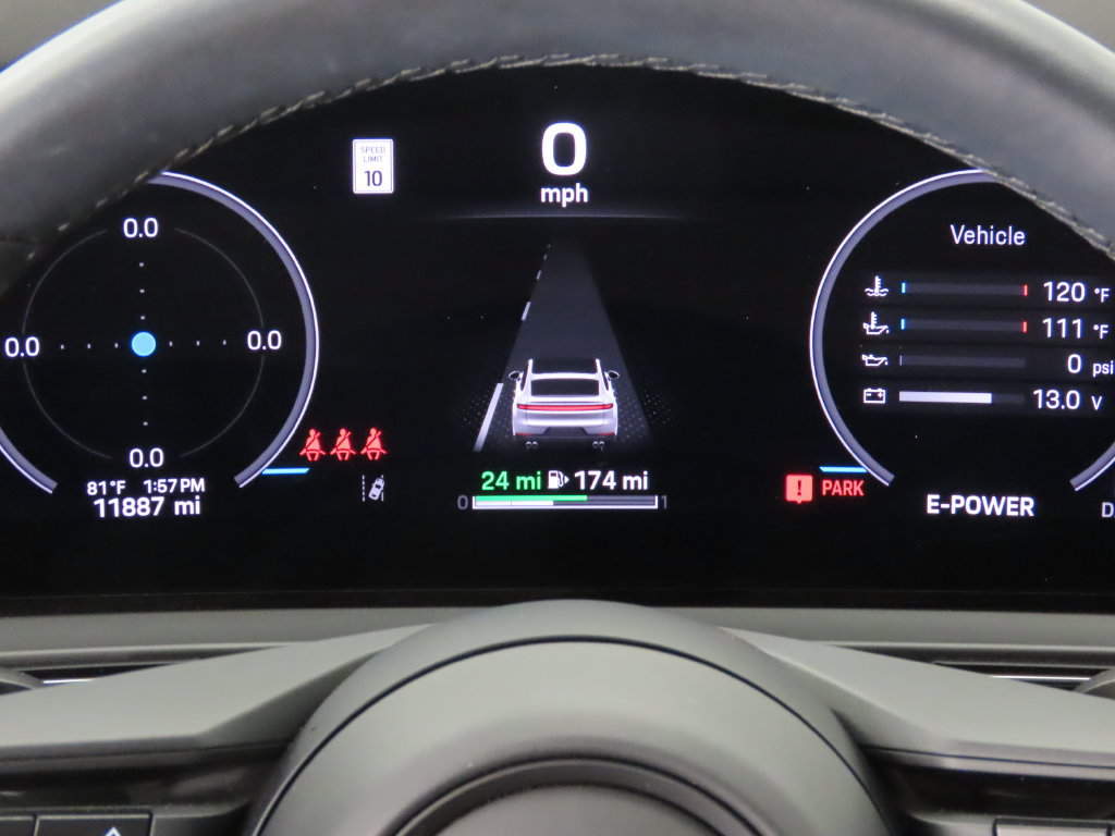 Certified 2025 Porsche Cayenne S AWD/4WD image 18