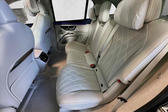 New 2026 Mercedes-Benz EQS 400 4MATIC SUV image 22