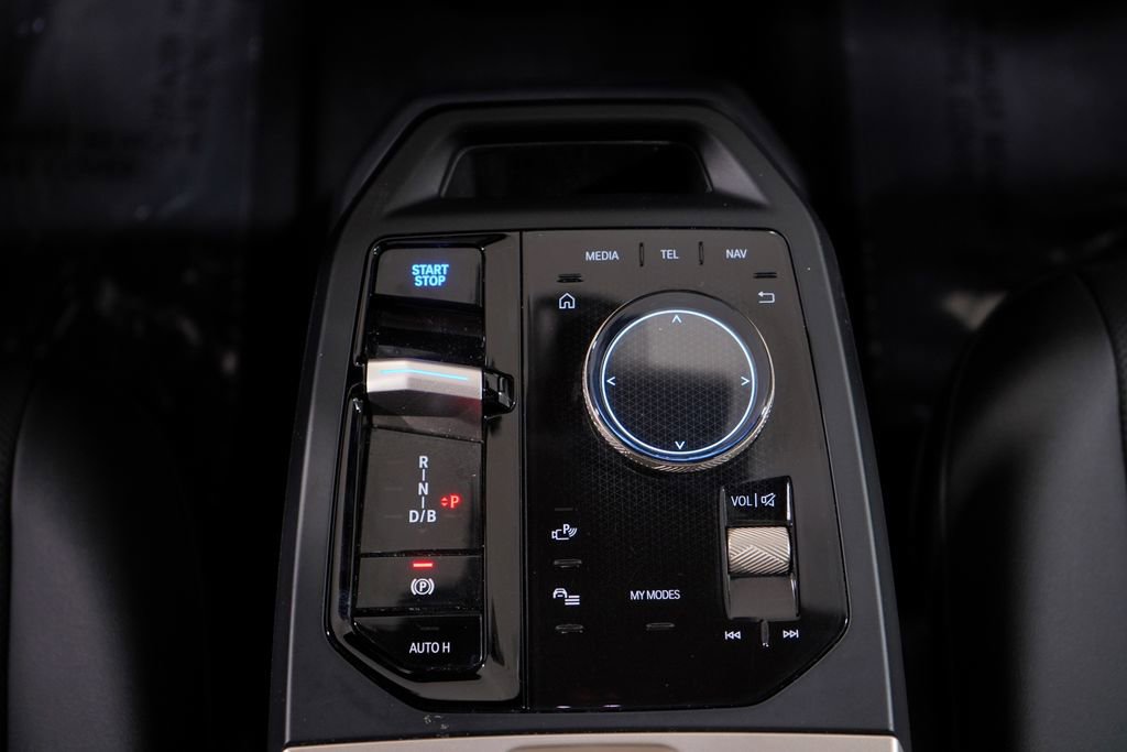 Used 2024 BMW iX xDrive50 w/ Sport Package image 13